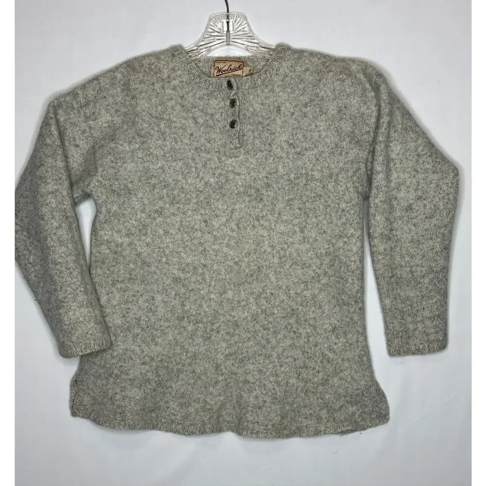 1980s Woolrich Rugged Outdoorwear Gray Heather Wool Henley Sweater  size medium